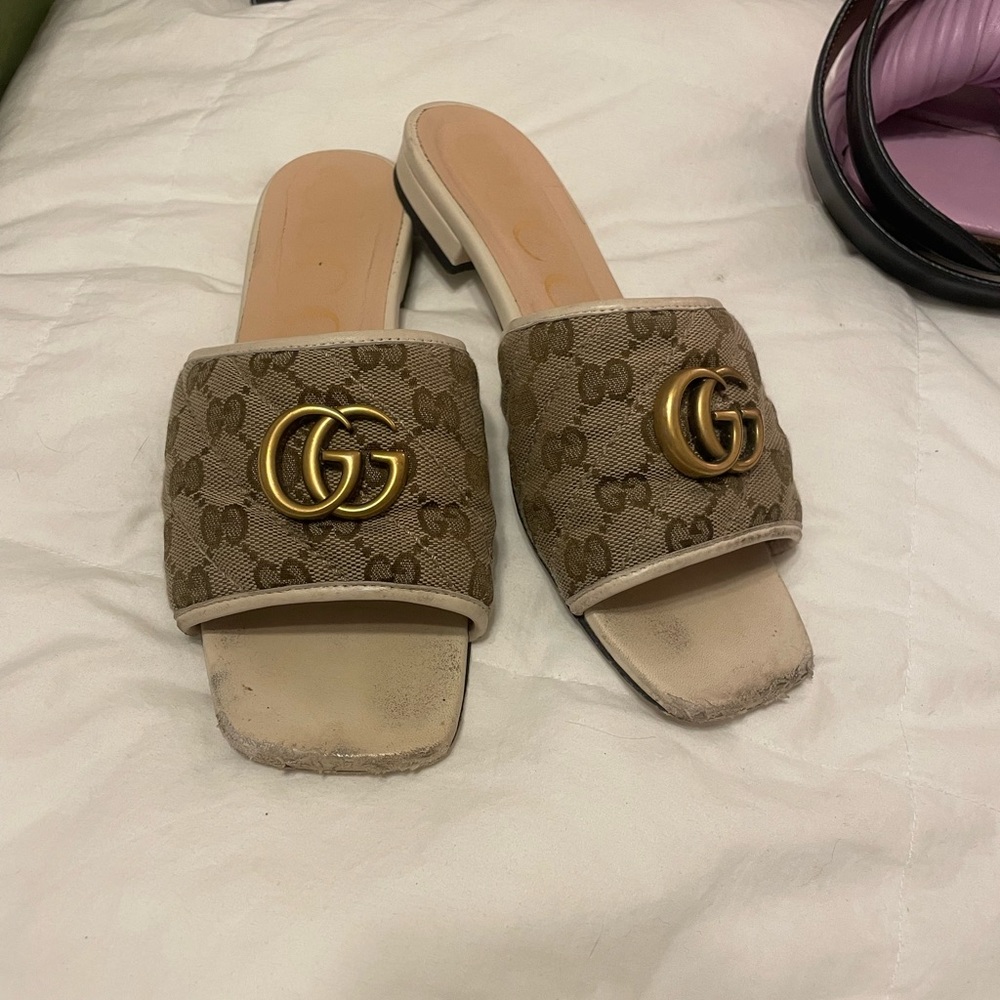 Gucci Slide Sandals!